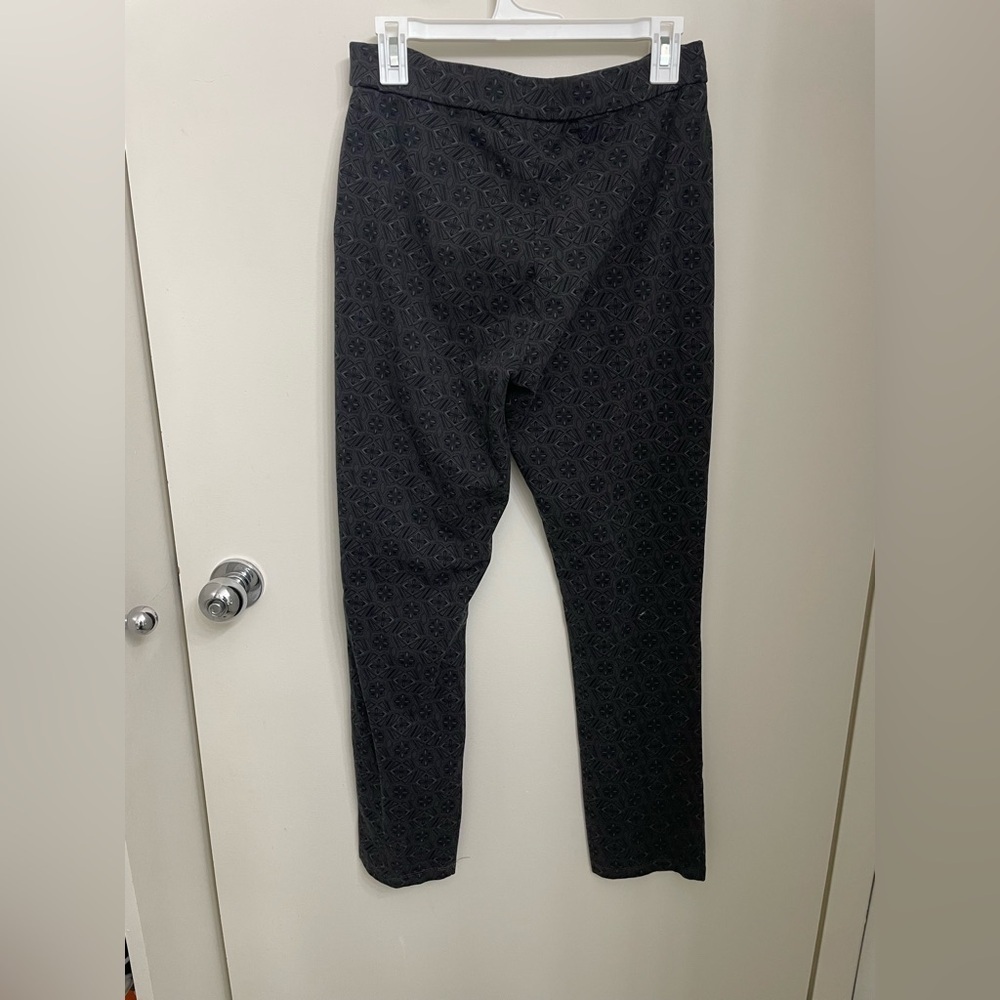 Susan Graver slim leg printed stretch pants - Picture 2 of 11